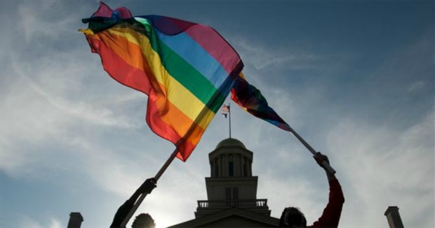 UK Issues Travel Warnings Against 'Anti-Gay' US States