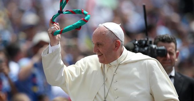 Pope's Climate Letter Is a Radical Attack on the Logic of the Market