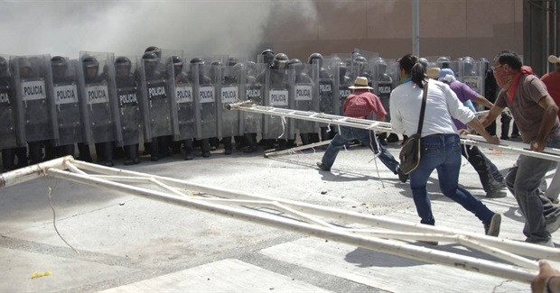 Powerful Photos Capture Student Protests In Mexico
