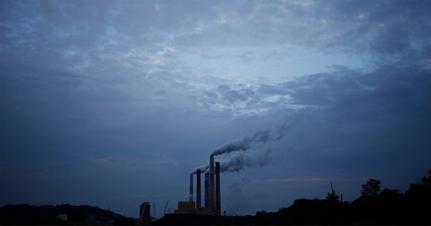 Carbon Plan Puts Democrats in Coal States on the Defensive