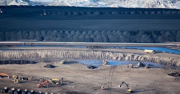 Shocking Aerial Images Show Extent of Canada's Oilsands Operation