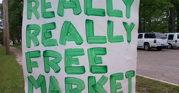 The Really Really Free Market: Instituting the Gift Economy