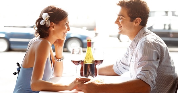 7 Ways to Look Impressive on a First Date