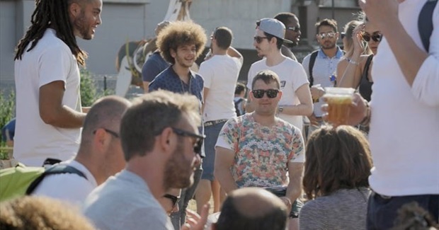 How to Make Friends in the City: Grow Vegetables Together