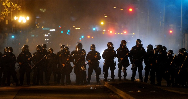 After Peaceful Oakland General Strike, Occupation of Building Leads to Police Confrontation