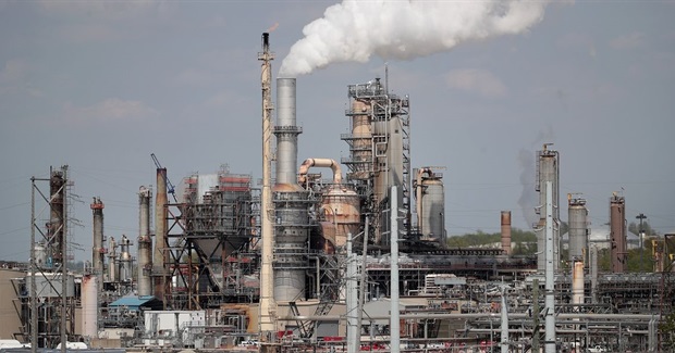 What the First Conference on Transitioning Away From Fossil Fuels Must Achieve