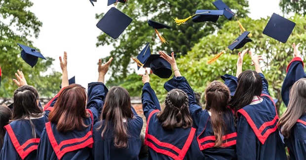 3 Destructive Things You Learned in School Without Realizing It