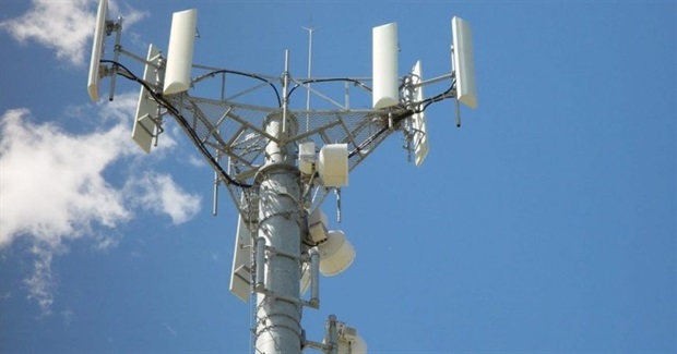 Is 5G Worth the Risks?