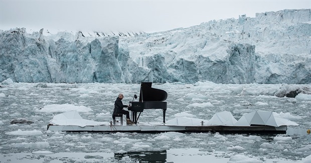 10 Incredible Photos That Inspired Millions to Take Action