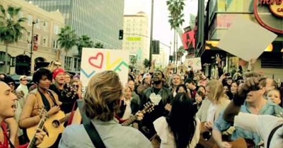 This Heart Centered Flash Mob Is Catching On Around The World: The Love Mob!