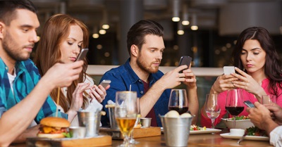 Are Our Smartphones Afflicting Us All With Symptoms of ADHD?