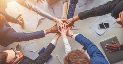 Aizdevums, biznesa plāns un noderīgi kontakti: TOP 3 komplekts jaunajiem uzņēmējiem