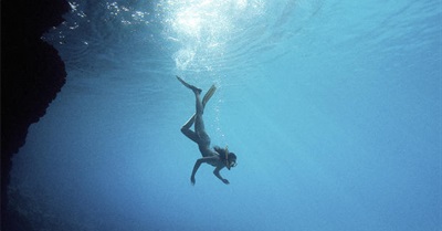 The Science Of Why You Should Spend Your Money On Experiences, Not Things