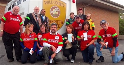 Security Forces Arrest Supporters of Striking Walmart Warehouse Workers