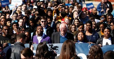 'Toward a Brighter More Just Future': 100+ Black Writers and Scholars Endorse Bernie Sanders
