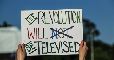 What Happens Next? People's Summit to Fortify Sanders' Political Revolution