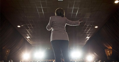 Here's What Hillary Clinton's Paid Speaking Contract Looks Like