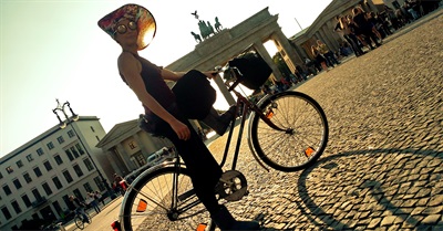 BikeSurf: Bringing Trust Back Into Bike Sharing