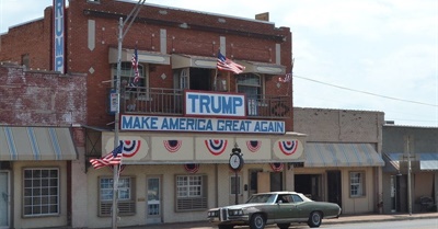 “Shit-Life Syndrome,” Trump Voters, and Clueless Dems