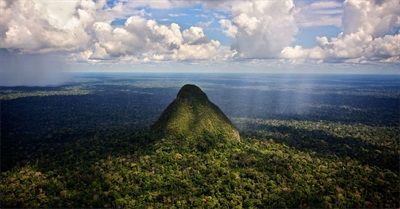 Peru Creates 'Yellowstone of the Amazon': 3.3M Acre Reserve Home to Uncontacted Tribes, Endangered Wildlife
