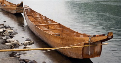 The Cynic and the Boatbuilder