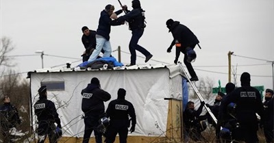 Pregnant Woman Beaten by the Riot Police in Calais Jungle