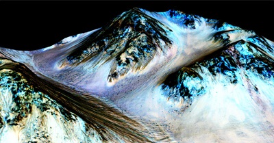 NASA Confirms Evidence That Liquid Water Flows on Today's Mars