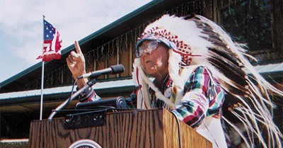 Joseph Medicine Crow, Last Crow War Chief and Living Link to Battle of Little Bighorn, Dies at 102