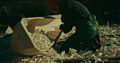 Watching The Birth of a Dugout Canoe is Meditative and Deeply Satisfying