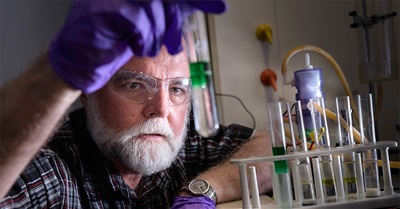 New 'Instantly Rechargeable' Battery Deals a Fatal Blow to Fossil Fuels