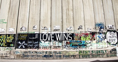 Netanyahu Wants Fence Around Israel to Keep Out 'Wild Beasts'