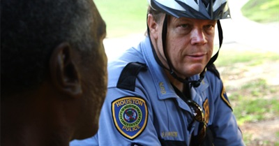 This Is What Community Oriented Policing Looks Like