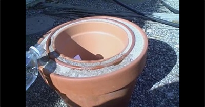 Homemade Pot-in-Pot Refrigerator "Off Grid Fridge" cools air up to 40F (evaporative cooler/chiller)