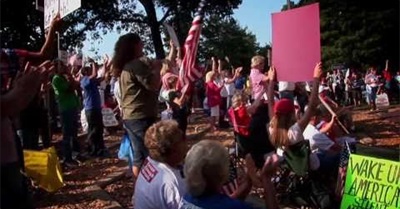 (Astro)Turf Wars (trailer)