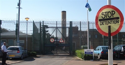 Campsfield Immigration Removal Centre - Behind The Barbed Wire